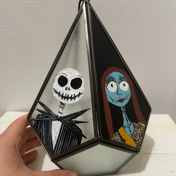 ⭐️🎄Nightmare Before Christmas Glass Terrarium! - Picture 4 of 7